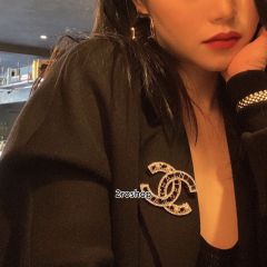 CHANEL 브로치