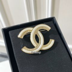 CHANEL 브로치