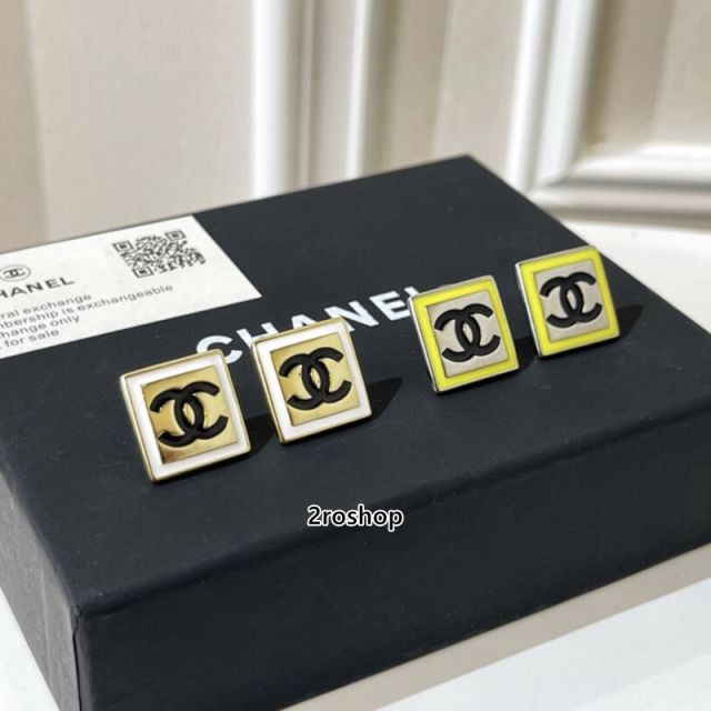 CHANEL 피어싱