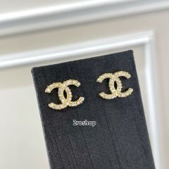 CHANEL 피어싱