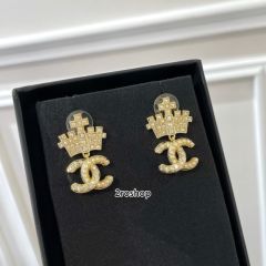 CHANEL 피어싱