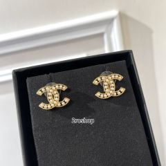 CHANEL 피어싱