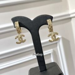 CHANEL 피어싱