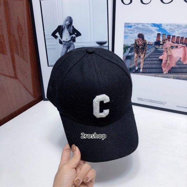 셀린느볼캡블랙
