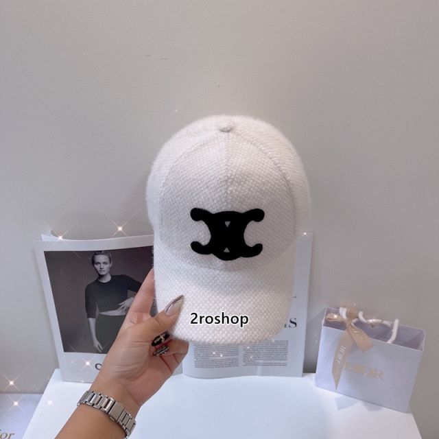 셀린느볼캡화이트