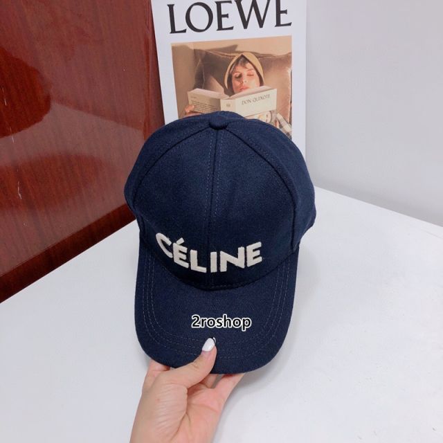 셀린느로고볼캡화이트