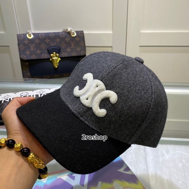 셀린느볼캡블랙