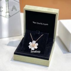 Van Cleef & Arpels 목걸이