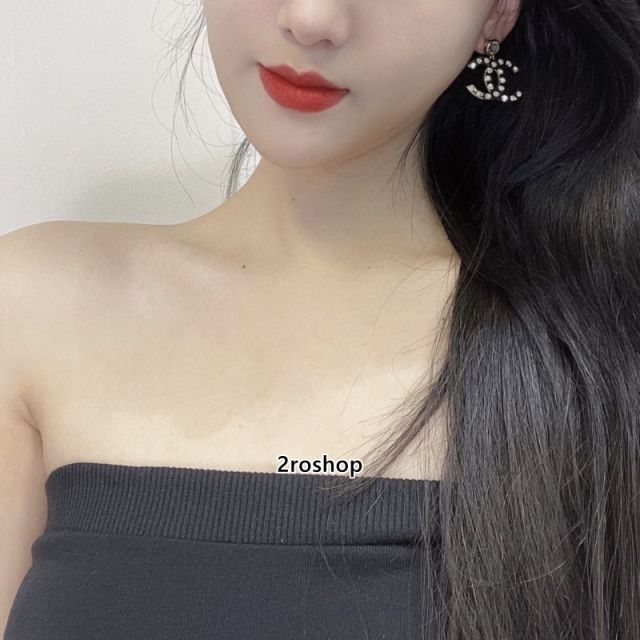 CHANEL 피어싱