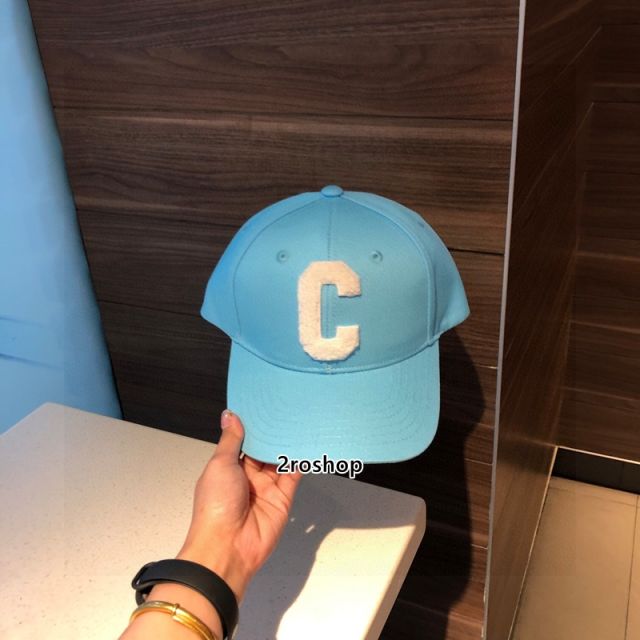 셀린느볼캡연블루