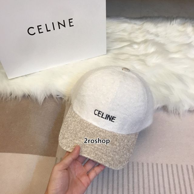 셀린느볼캡블랙
