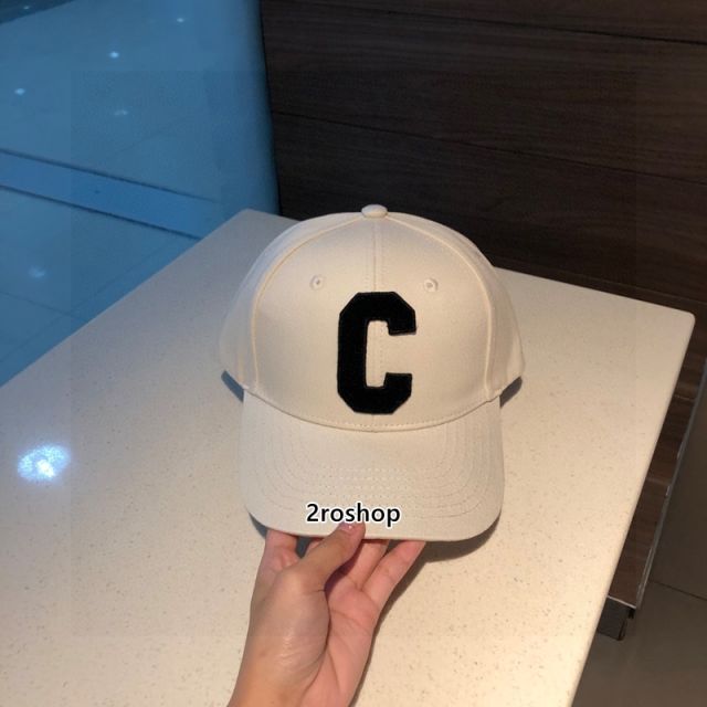 셀린느볼캡연브라운