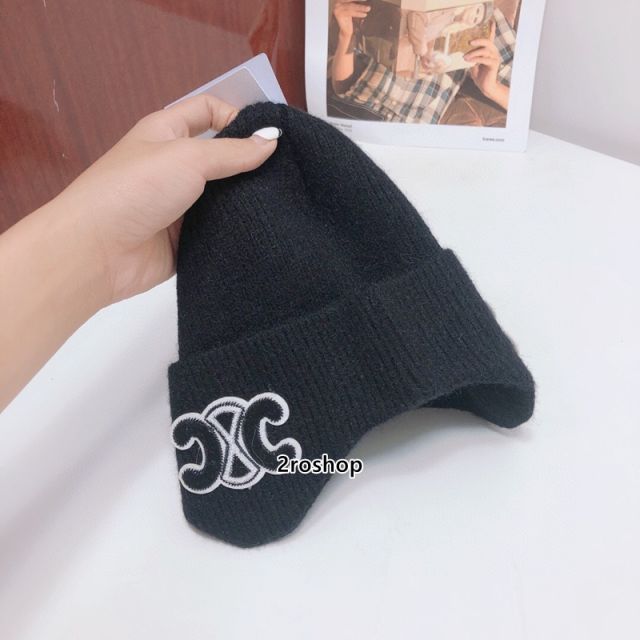 셀린느모자블랙