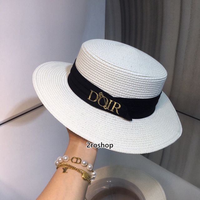 디올로고모자화이트