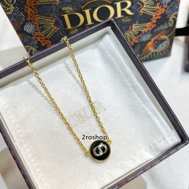 DIOR 목걸이