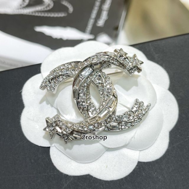CHANEL 브로치