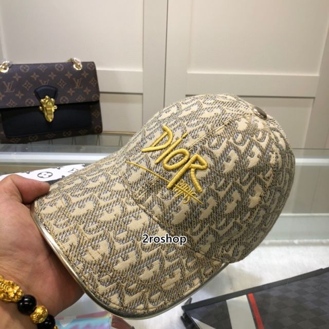 디올오블리크로고볼캡연노랑