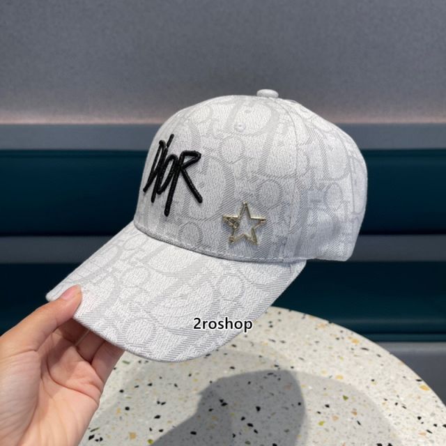 디올로고블캡화이트