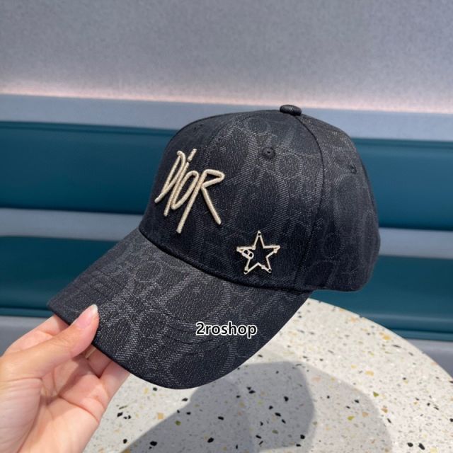 디올로고블캡화이트