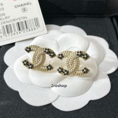 CHANEL 피어싱