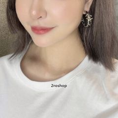 CHANEL 피어싱