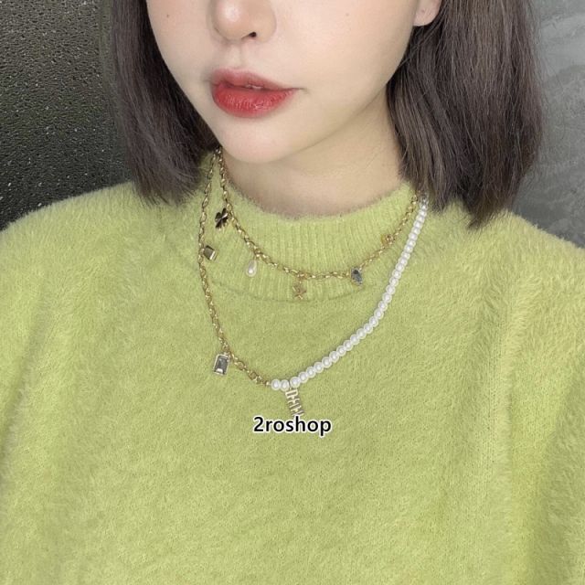 DIOR 목걸이