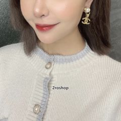 CHANEL 피어싱