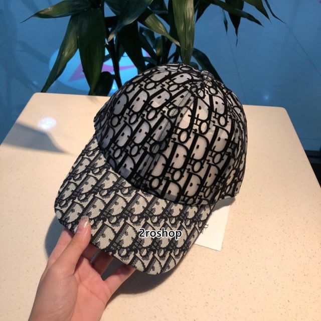 디올오블리크볼캡