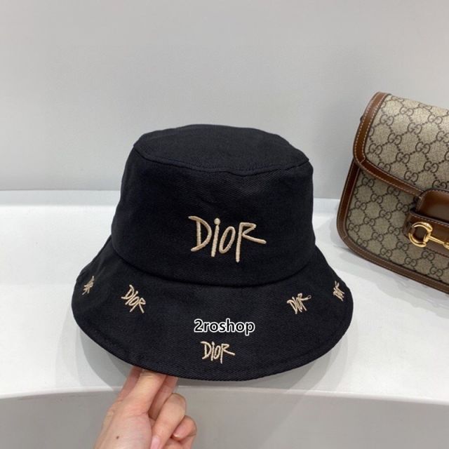 디올버킷햇아이보리