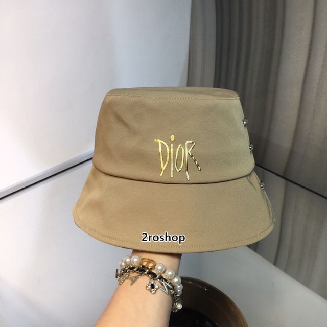 디올로고버킷햇화이트