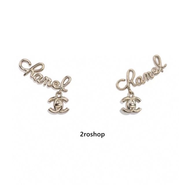 CHANEL 피어싱