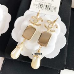 CHANEL 피어싱