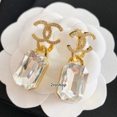 CHANEL 피어싱