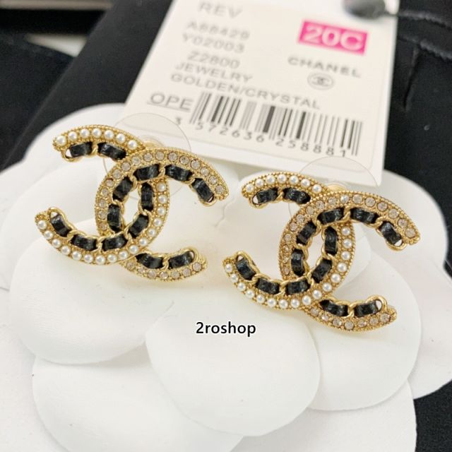 CHANEL 피어싱
