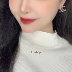 CHANEL 피어싱