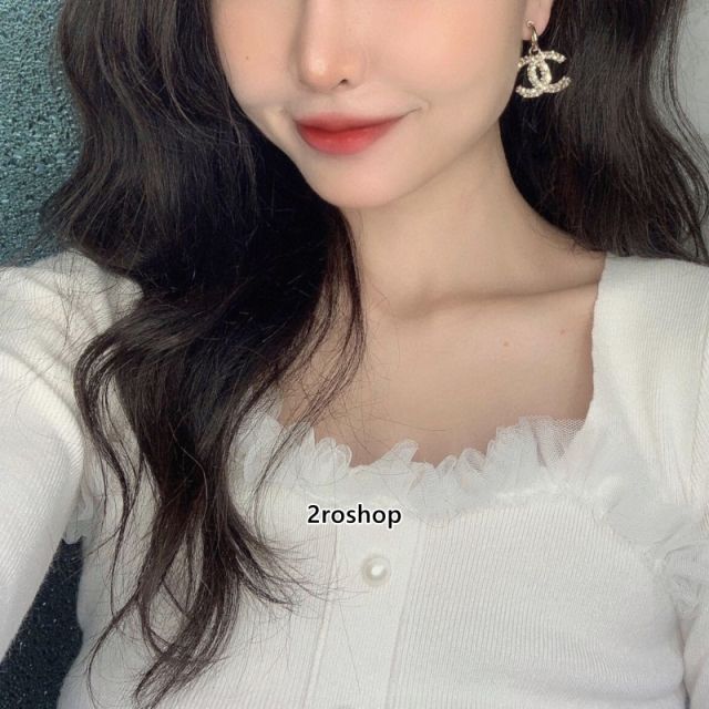 CHANEL 피어싱