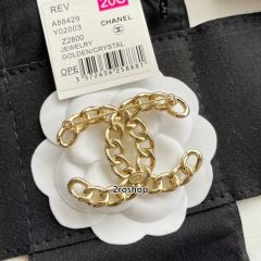 CHANEL 브로치