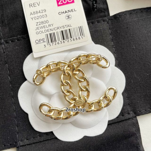CHANEL 브로치