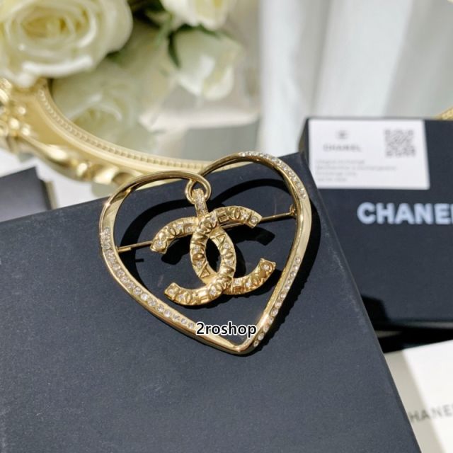 CHANEL 브로치