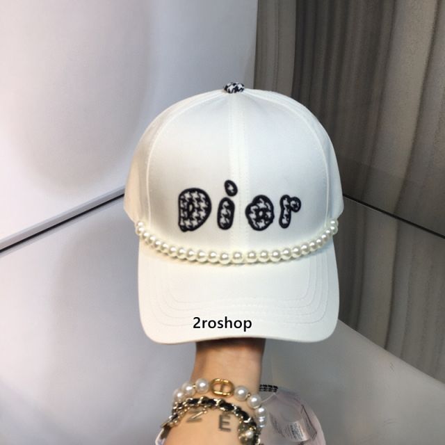 디올로고볼캡화이트