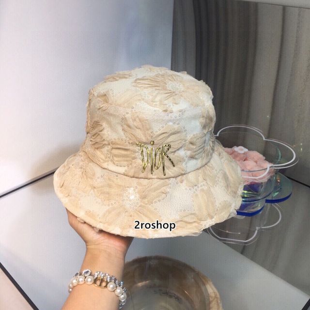 디올버킷햇화이트