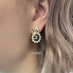 CHANEL 피어싱
