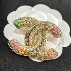 CHANEL 브로치