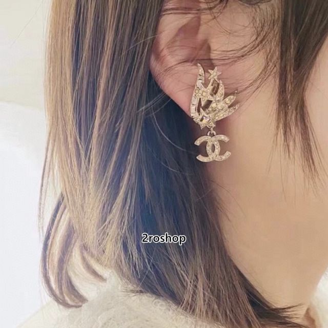 CHANEL 피어싱
