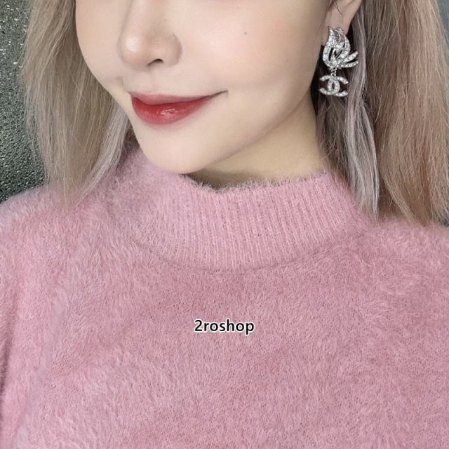 CHANEL 피어싱