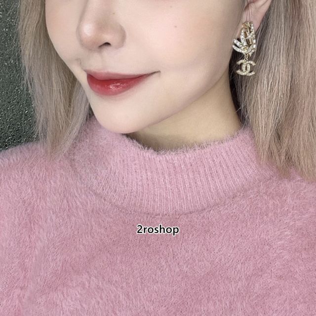 CHANEL 피어싱