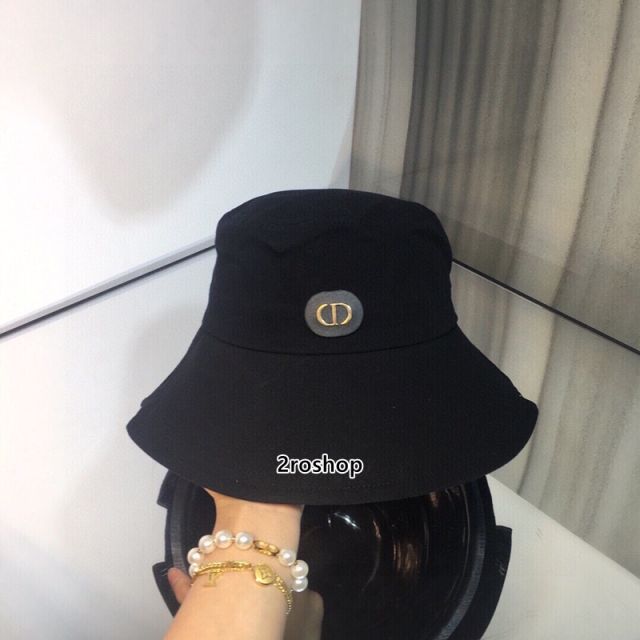 디올버킷햇블랙