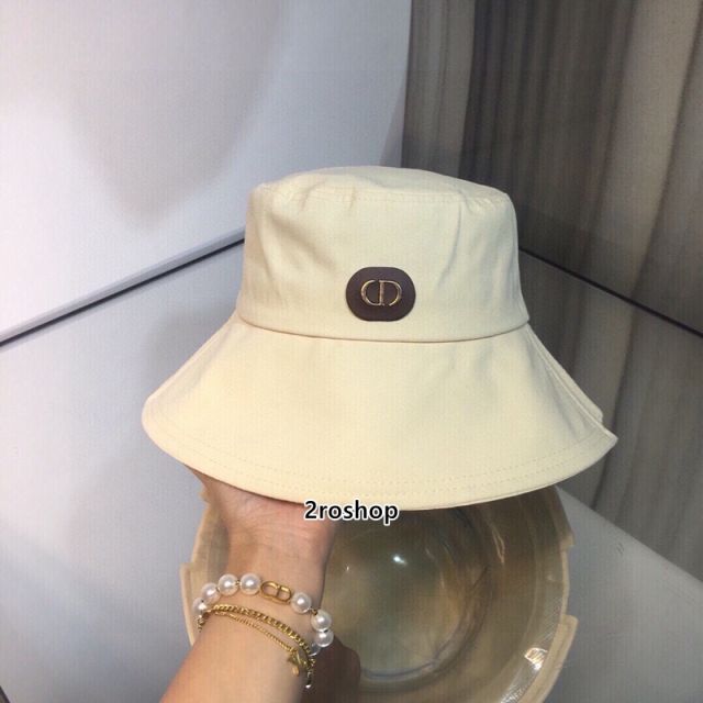 디올버킷햇아이보리