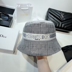 디올버킷햇아이보리