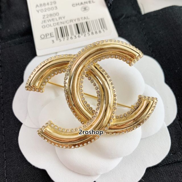 CHANEL 브로치